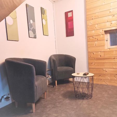 Duplex Avec Terrasse Lejlighed Lempdes Eksteriør billede
