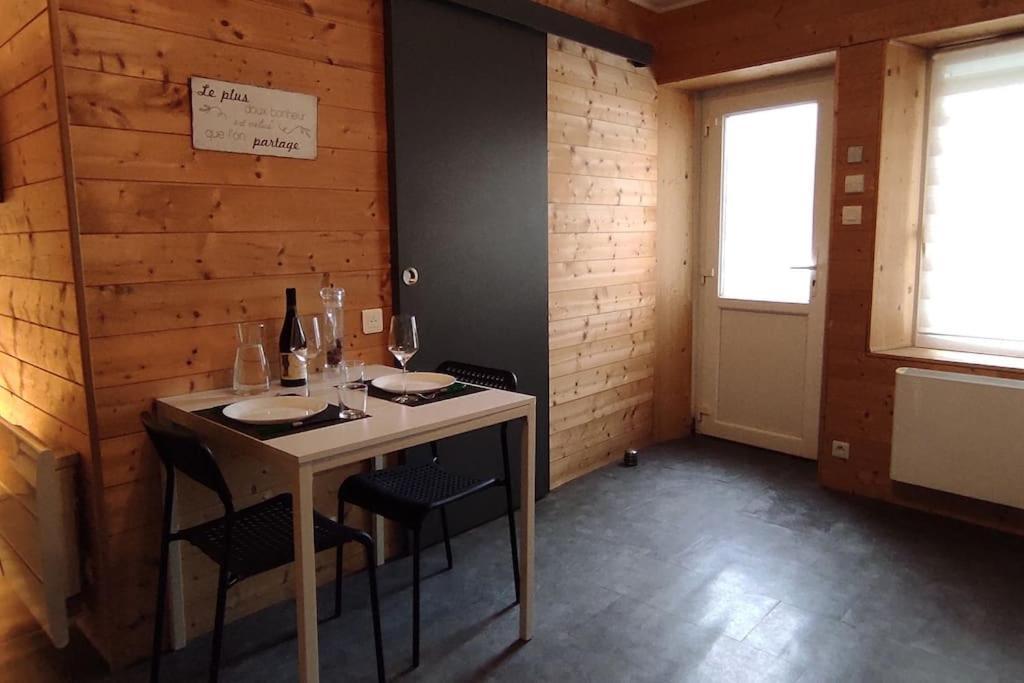 Duplex Avec Terrasse Lejlighed Lempdes Eksteriør billede
